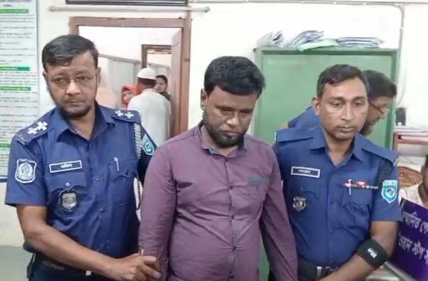 দুদকের নাম ভাঙিয়ে প্রতারণা: গণশুনানীর আগে গাইবান্ধায় ভুয়া ‘সোর্স’ আটক