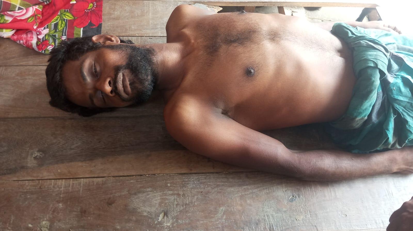 পাঁচবিবিতে স্ত্রীর উপর অভিমানে স্বামী গলায় ফাঁস দিয়ে আত্মহত্যা।